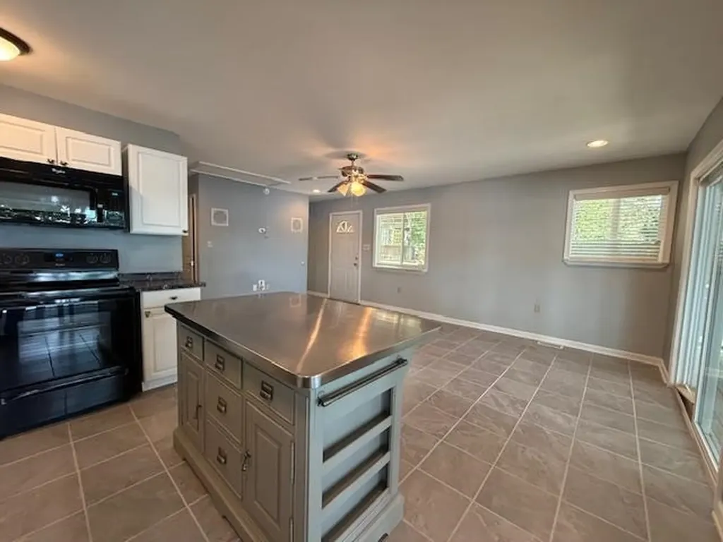 1249 Lakeshore Drive N Louisa VA 23093