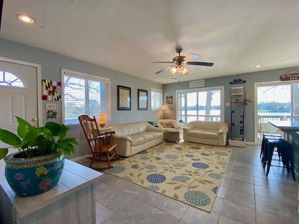 1249 Lakeshore Drive N Louisa VA 23093