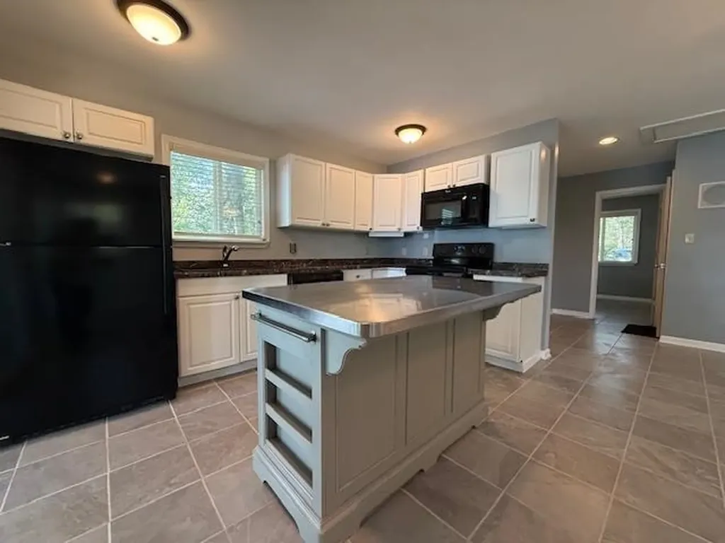 1249 Lakeshore Drive N Louisa VA 23093