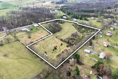 12039 Hupp Road Broadway VA 22815