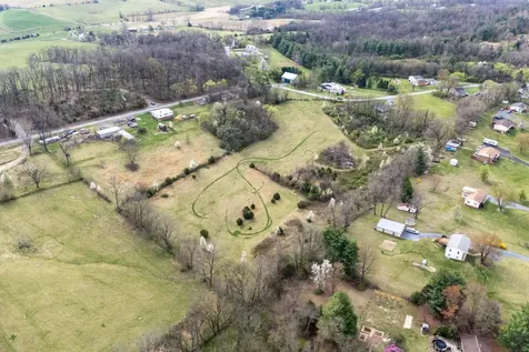 12039 Hupp Road Broadway VA 22815