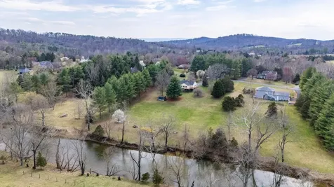 53 Fort River Road Verona VA 24482