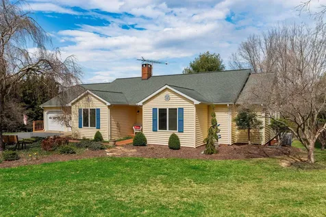 53 Fort River Road Verona VA 24482