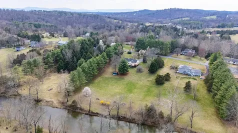 53 Fort River Road Verona VA 24482