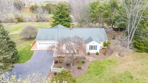 53 Fort River Road Verona VA 24482
