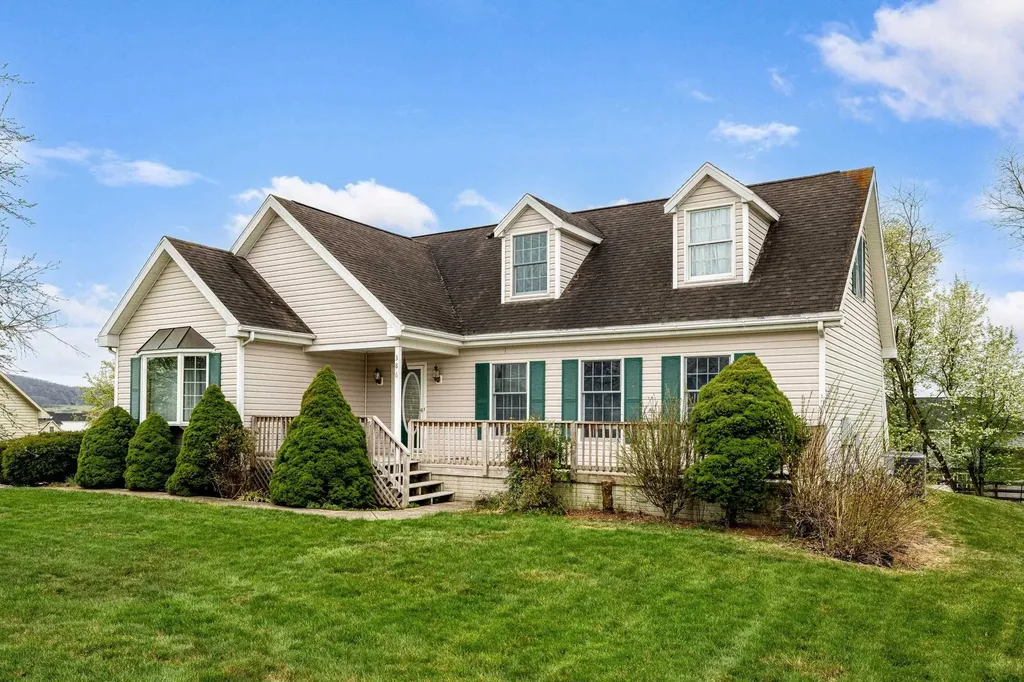 386 Gold Drive Broadway VA 22815