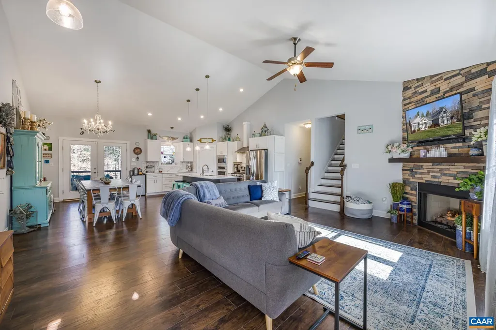 149 Sweetwater Way Keswick VA 22947