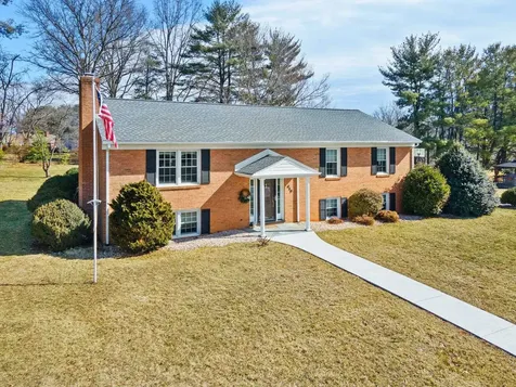 410 Rainbow Drive Staunton VA 24401