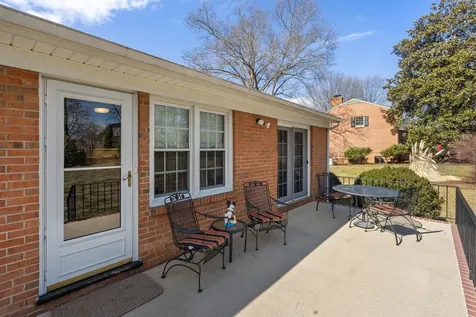 410 Rainbow Drive Staunton VA 24401