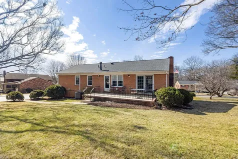 410 Rainbow Drive Staunton VA 24401