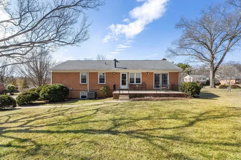 410 Rainbow Drive Staunton VA 24401