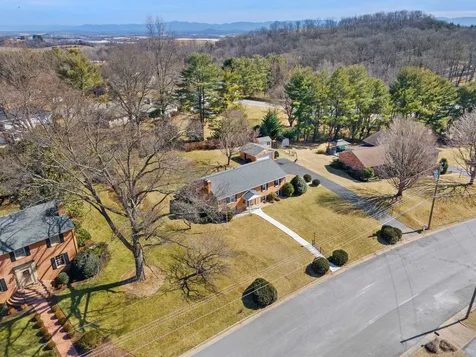 410 Rainbow Drive Staunton VA 24401