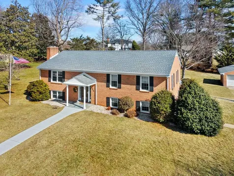 410 Rainbow Drive Staunton VA 24401