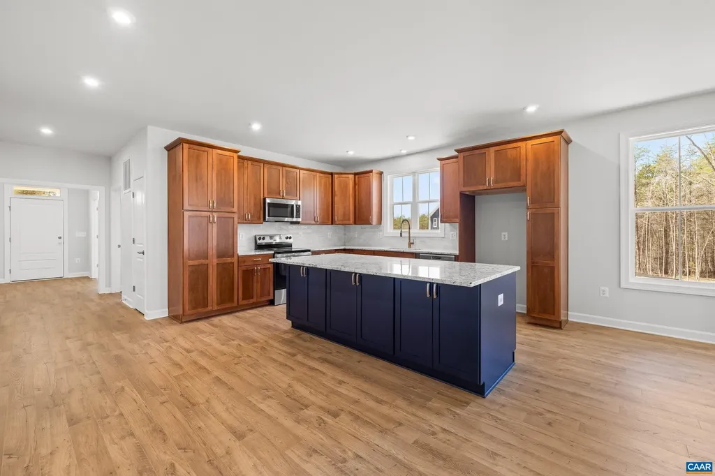 33 Whisperwood Court Troy VA 22974