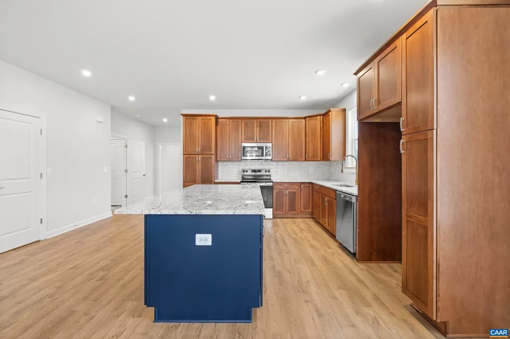 33 Whisperwood Court Troy VA 22974