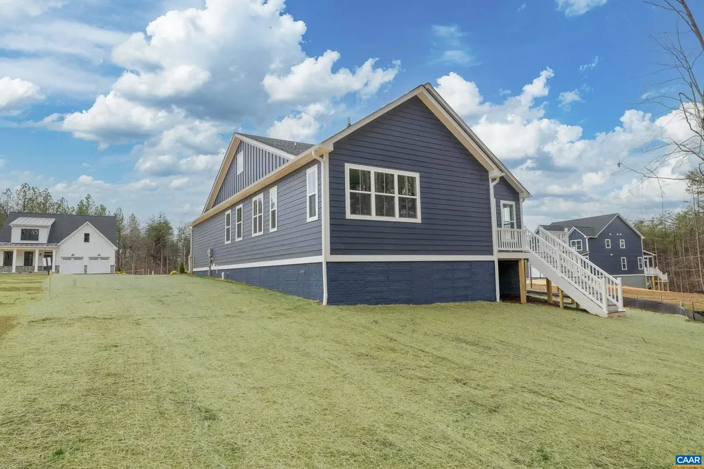 33 Whisperwood Court Troy VA 22974