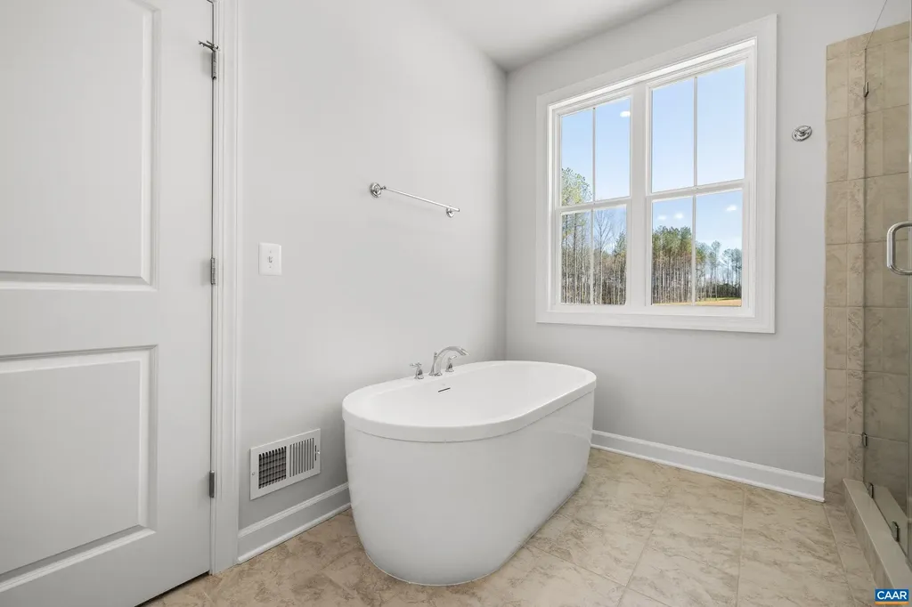 33 Whisperwood Court Troy VA 22974