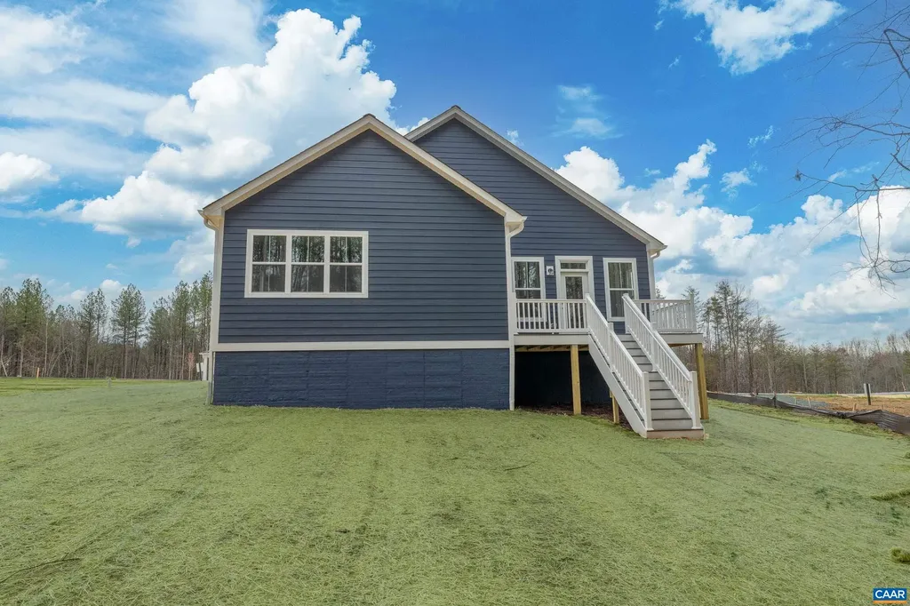 33 Whisperwood Court Troy VA 22974