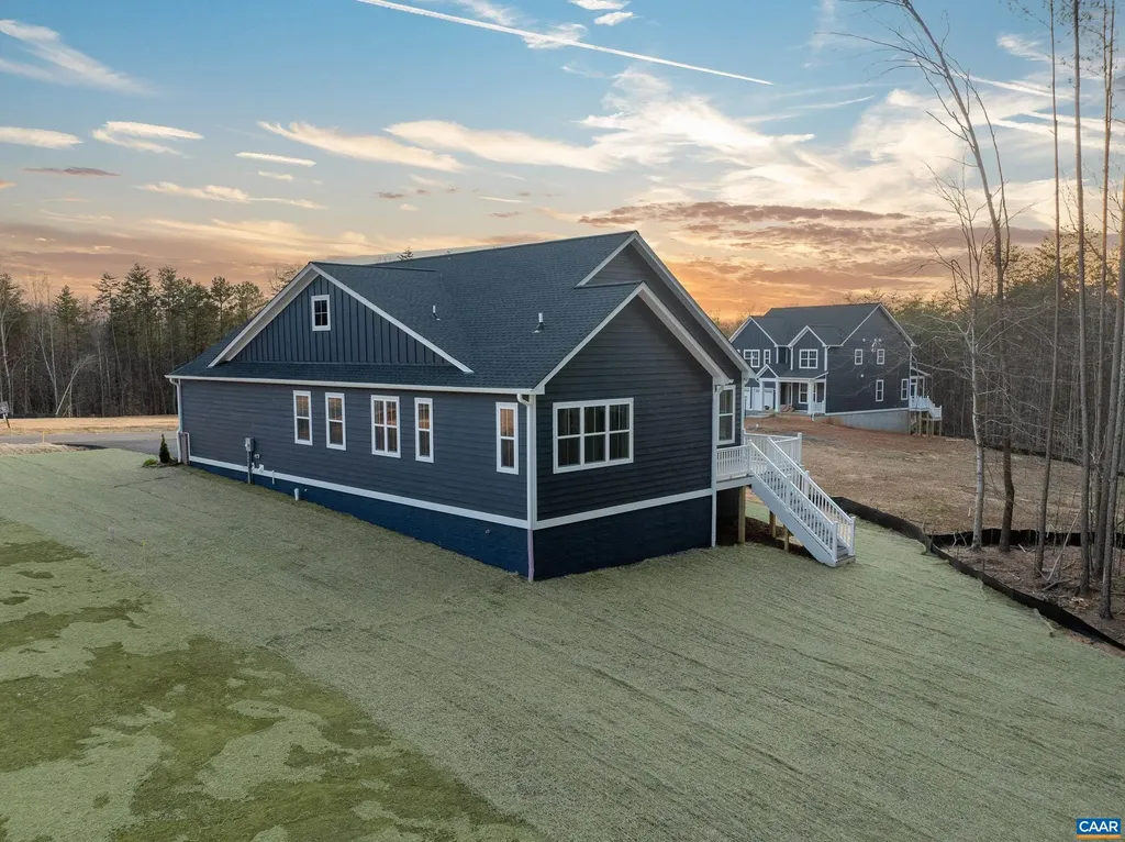 33 Whisperwood Court Troy VA 22974