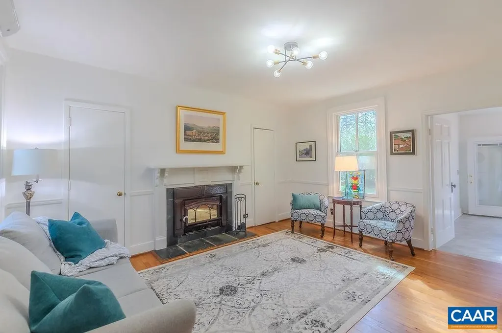 1298 Kenwood Lane Charlottesville VA 22901