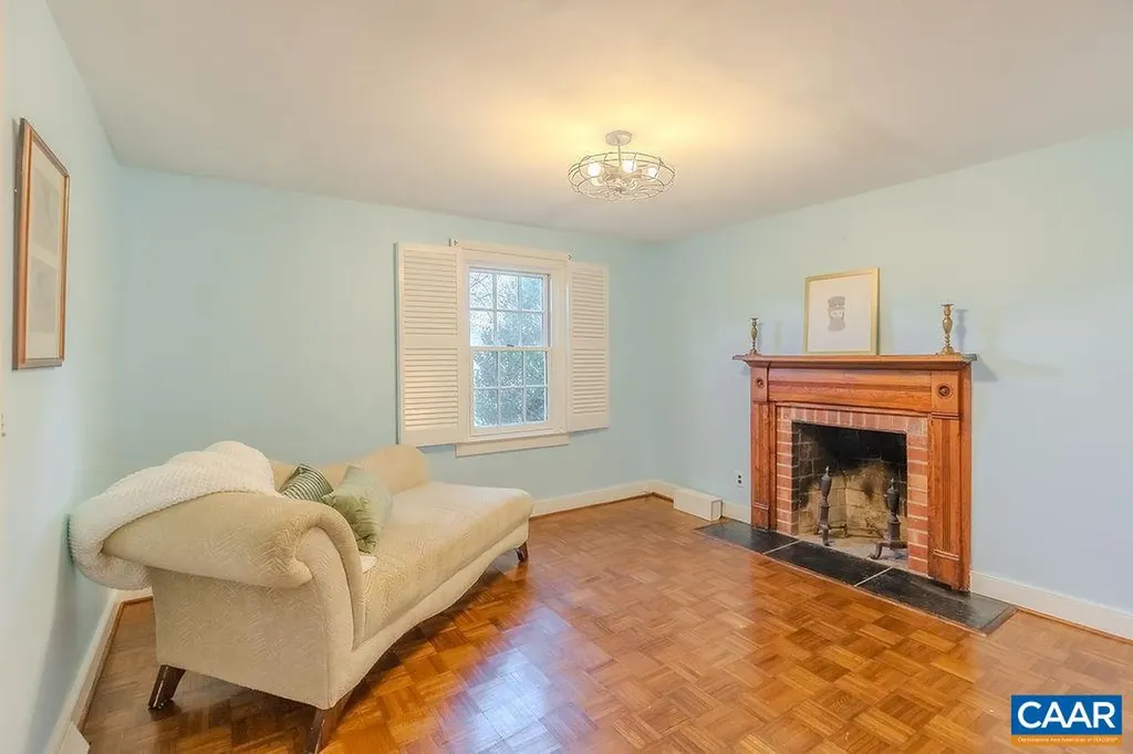 1298 Kenwood Lane Charlottesville VA 22901