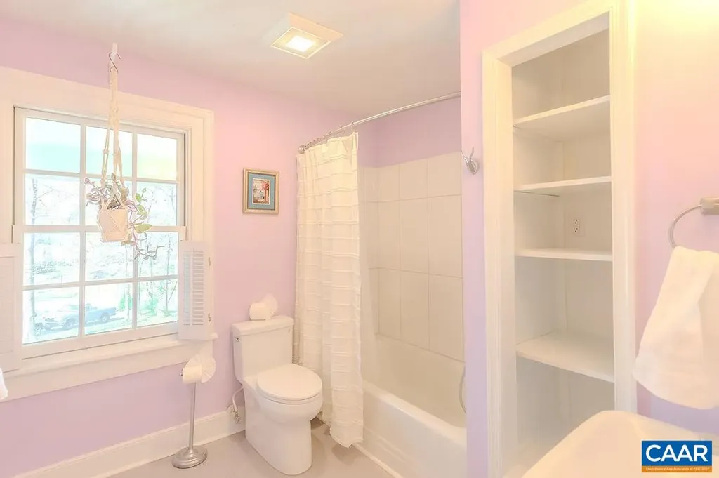 1298 Kenwood Lane Charlottesville VA 22901