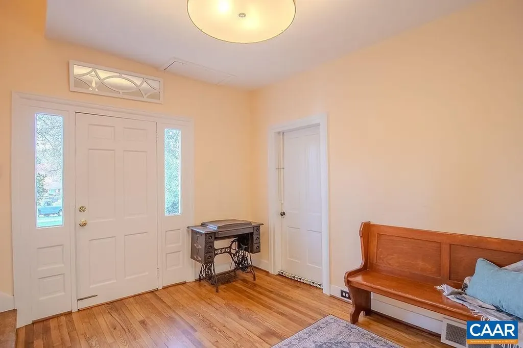 1298 Kenwood Lane Charlottesville VA 22901