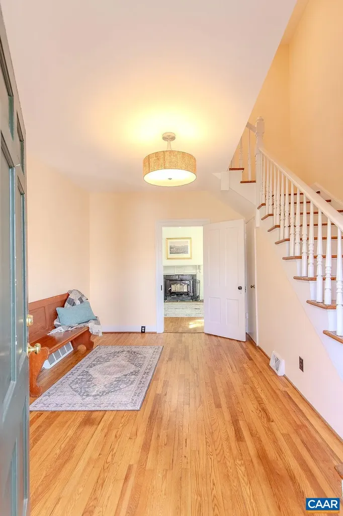 1298 Kenwood Lane Charlottesville VA 22901