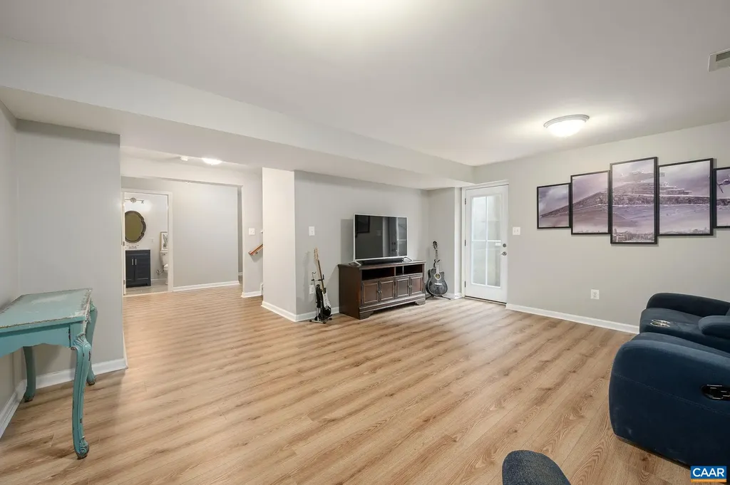 1634 Wickham Way Charlottesville VA 22901