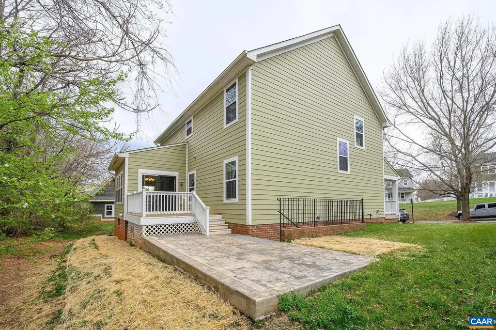 1634 Wickham Way Charlottesville VA 22901