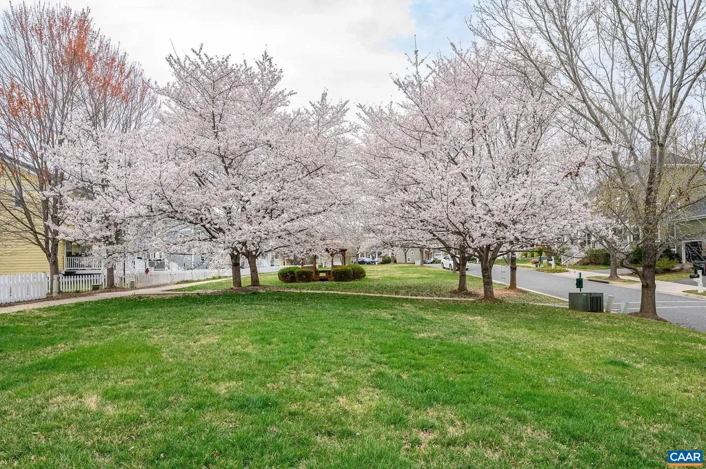 1634 Wickham Way Charlottesville VA 22901