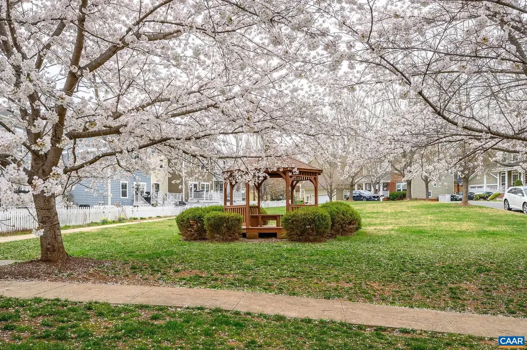 1634 Wickham Way Charlottesville VA 22901