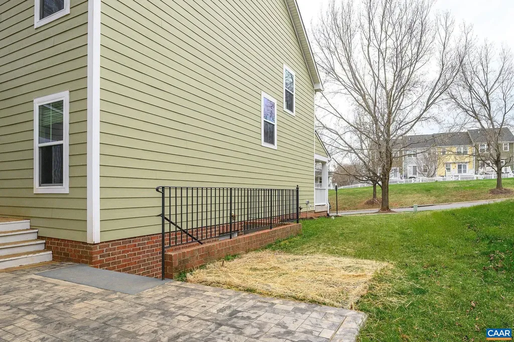 1634 Wickham Way Charlottesville VA 22901