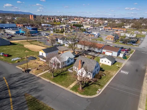 199 N Bath Avenue Waynesboro VA 22980