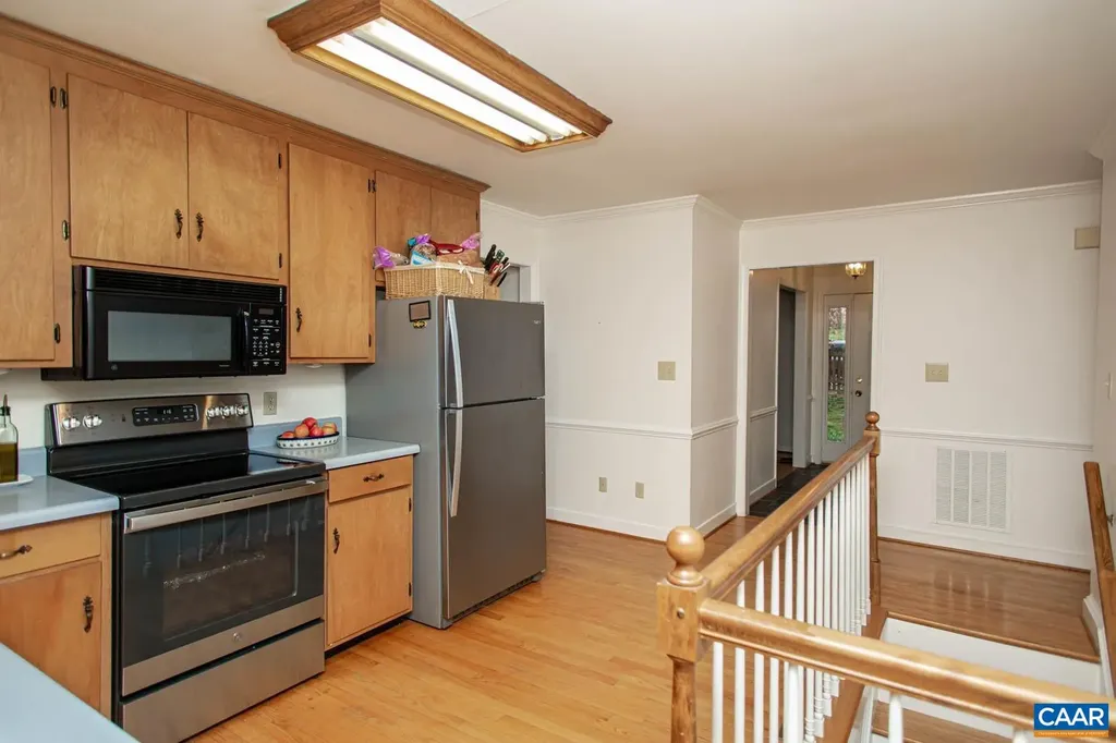 913 Saint Charles Avenue Charlottesville VA 22901