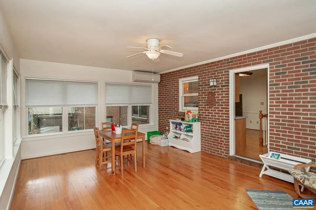 913 Saint Charles Avenue Charlottesville VA 22901