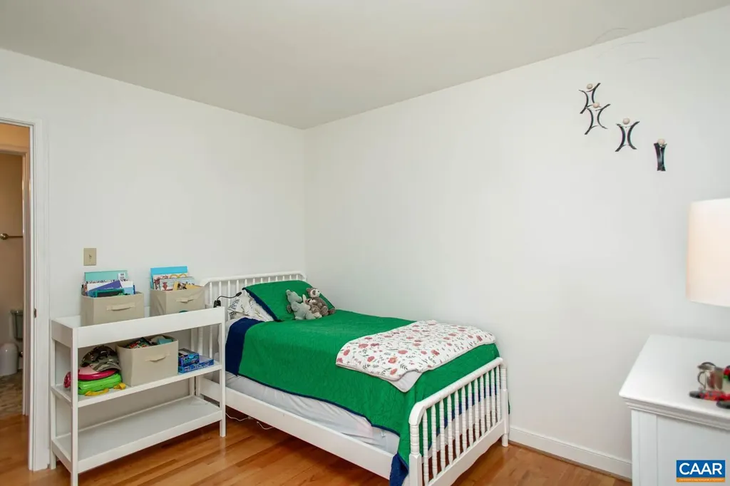 913 Saint Charles Avenue Charlottesville VA 22901