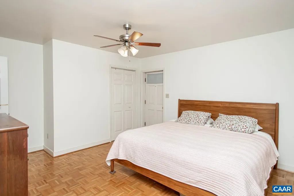 913 Saint Charles Avenue Charlottesville VA 22901