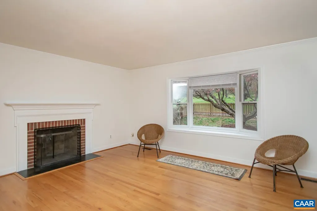 913 Saint Charles Avenue Charlottesville VA 22901