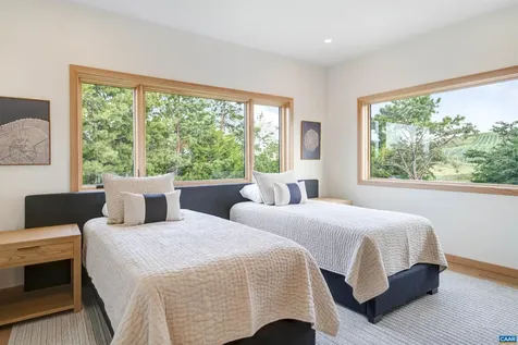 410 Twelve Ridges Way Vesuvius VA 24483