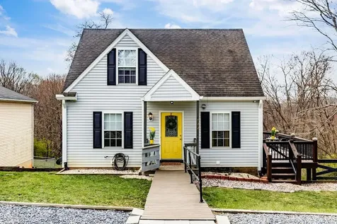 722 Mineola Street Staunton VA 24401