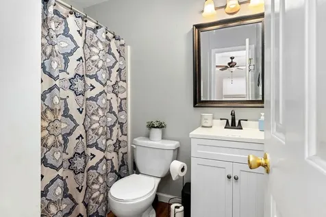 722 Mineola Street Staunton VA 24401