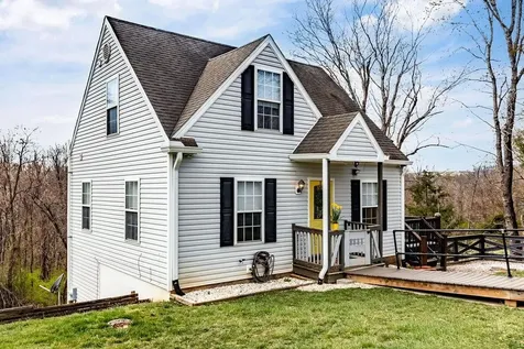 722 Mineola Street Staunton VA 24401