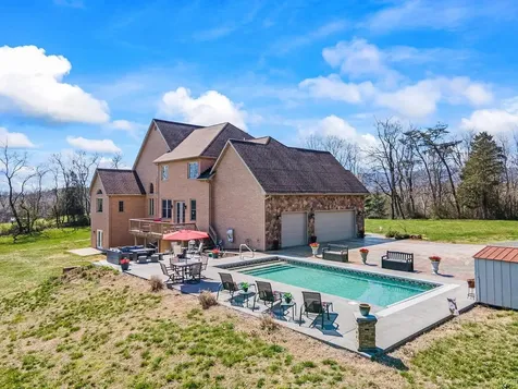 190 Owl Hill Lane Shenandoah VA 22849