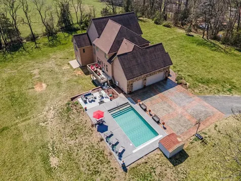 190 Owl Hill Lane Shenandoah VA 22849