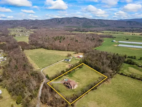 190 Owl Hill Lane Shenandoah VA 22849