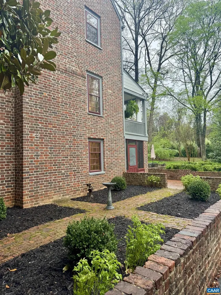 306 Wellington Drive Charlottesville VA 22903