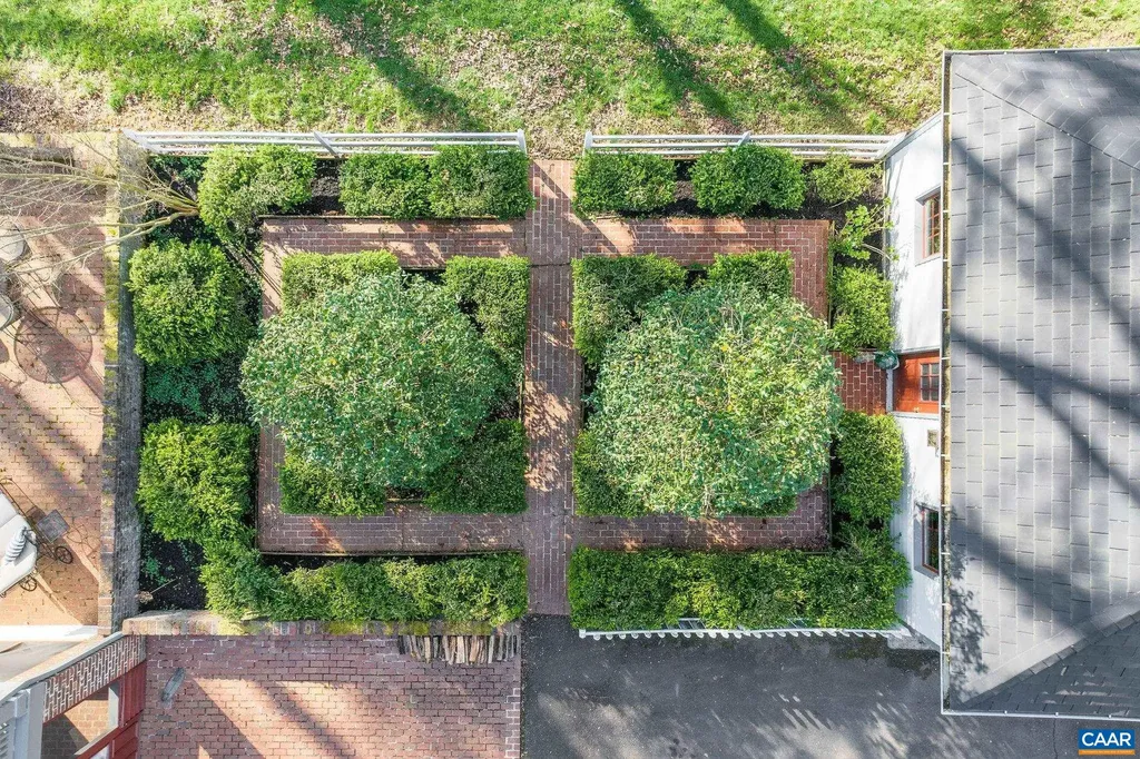 306 Wellington Drive Charlottesville VA 22903