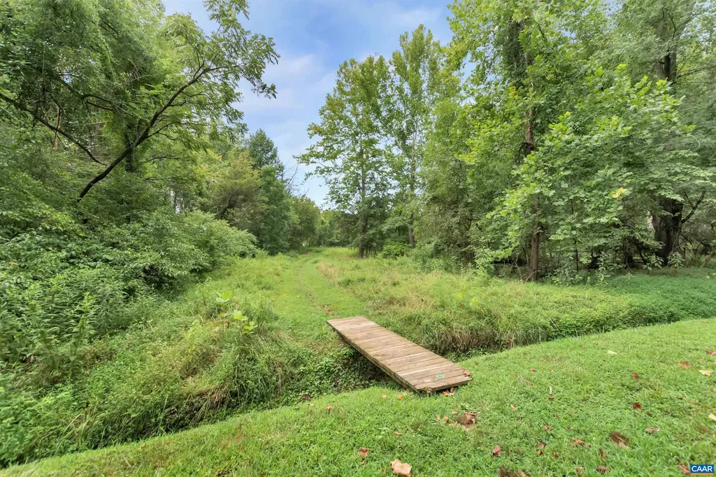 2212 Ambrose Way Charlottesville VA 22901