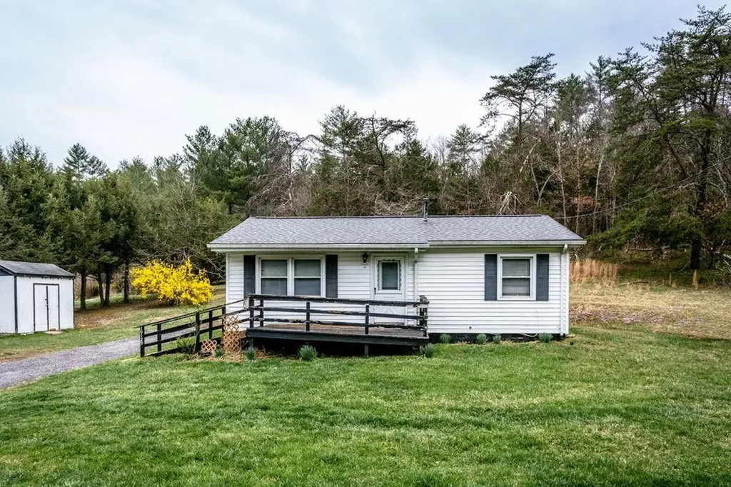 19129 Runions Creek Road Broadway VA 22815